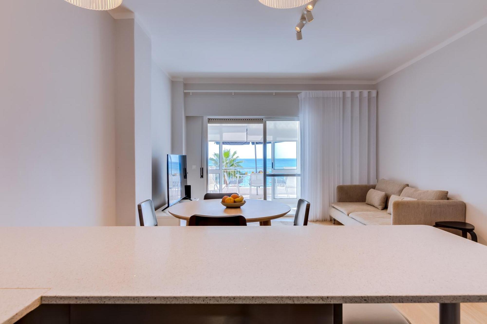 Al - Oceano T2 Frente Mar Quarteira Apartment ภายนอก รูปภาพ