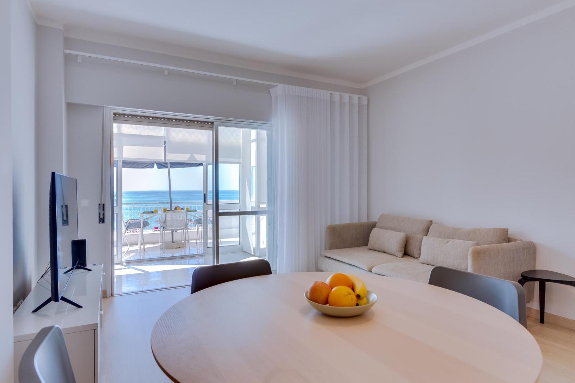 Al - Oceano T2 Frente Mar Quarteira Apartment ภายนอก รูปภาพ