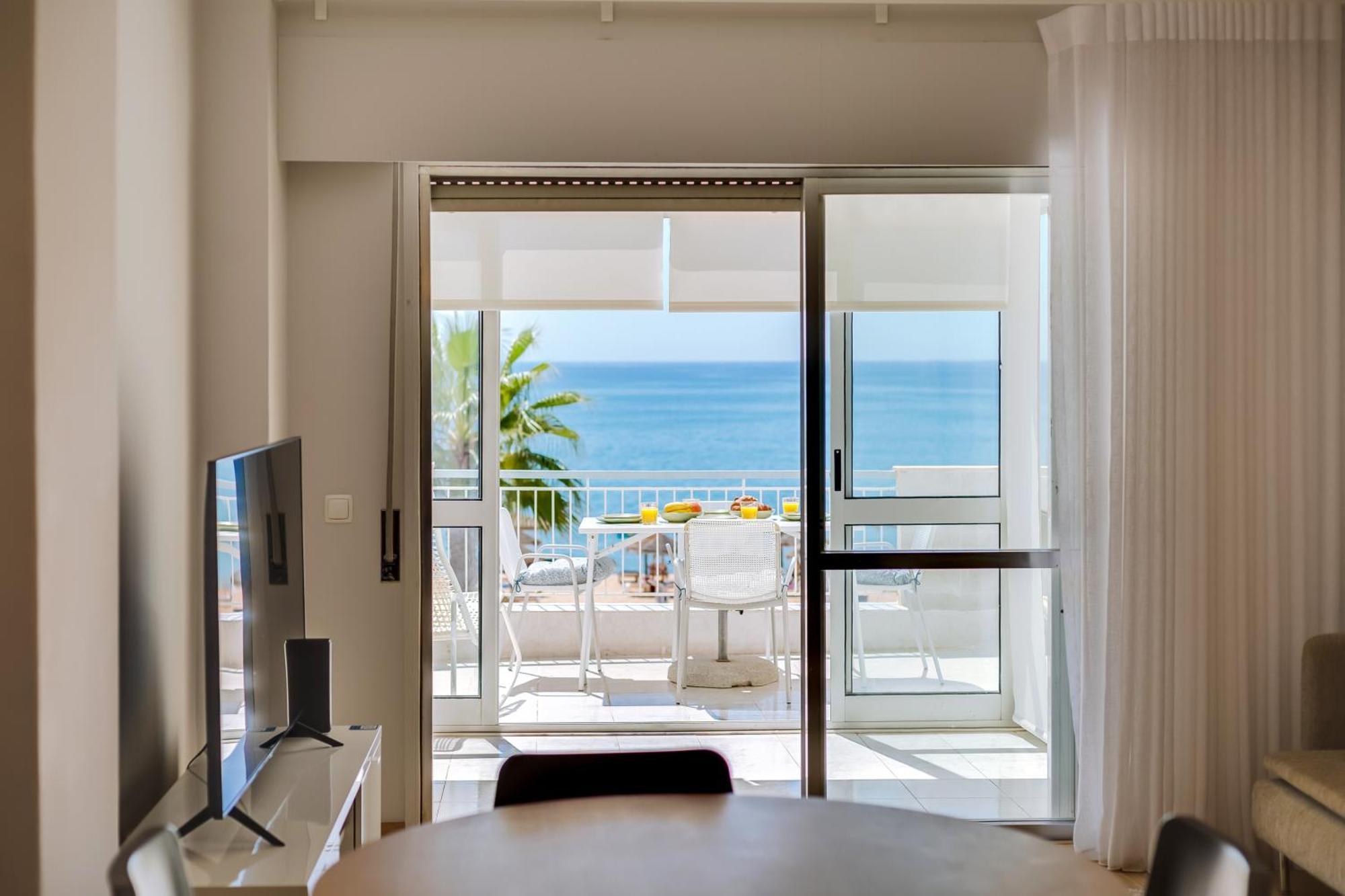 Al - Oceano T2 Frente Mar Quarteira Apartment ภายนอก รูปภาพ