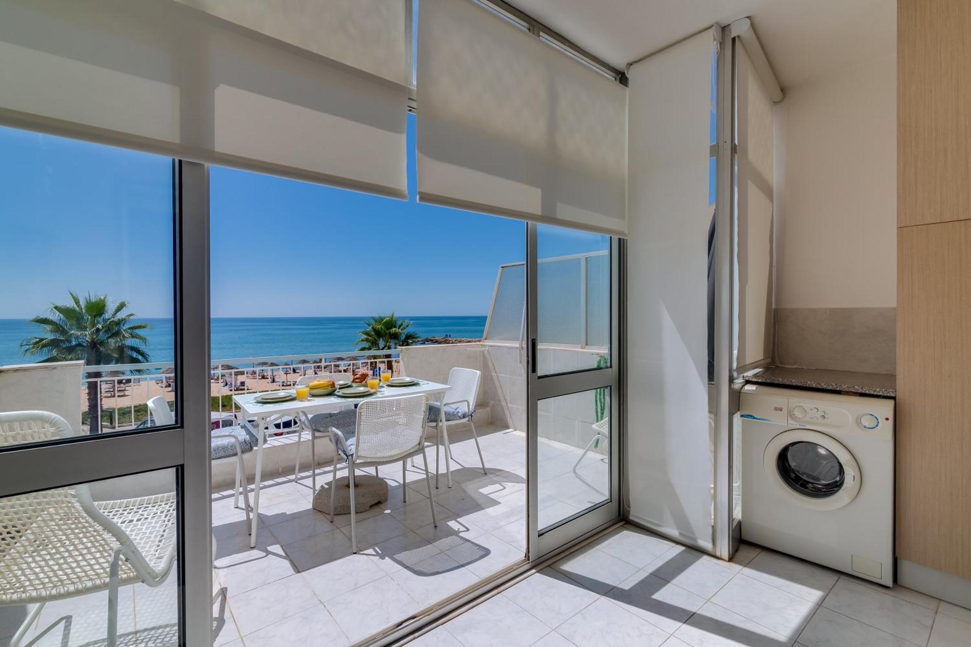 Al - Oceano T2 Frente Mar Quarteira Apartment ภายนอก รูปภาพ
