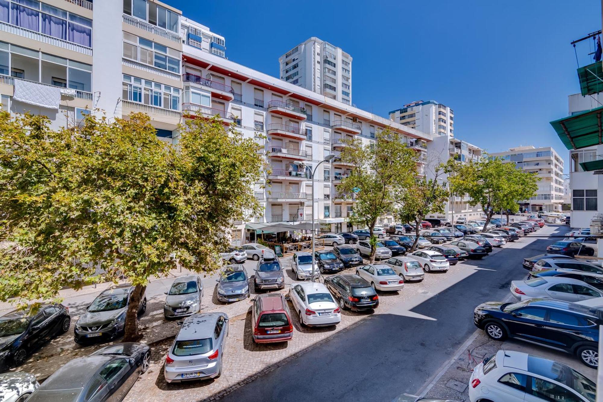 Al - Oceano T2 Frente Mar Quarteira Apartment ภายนอก รูปภาพ